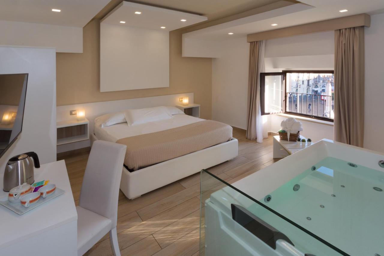 Le Suites Del Duomo CTA Exterior photo